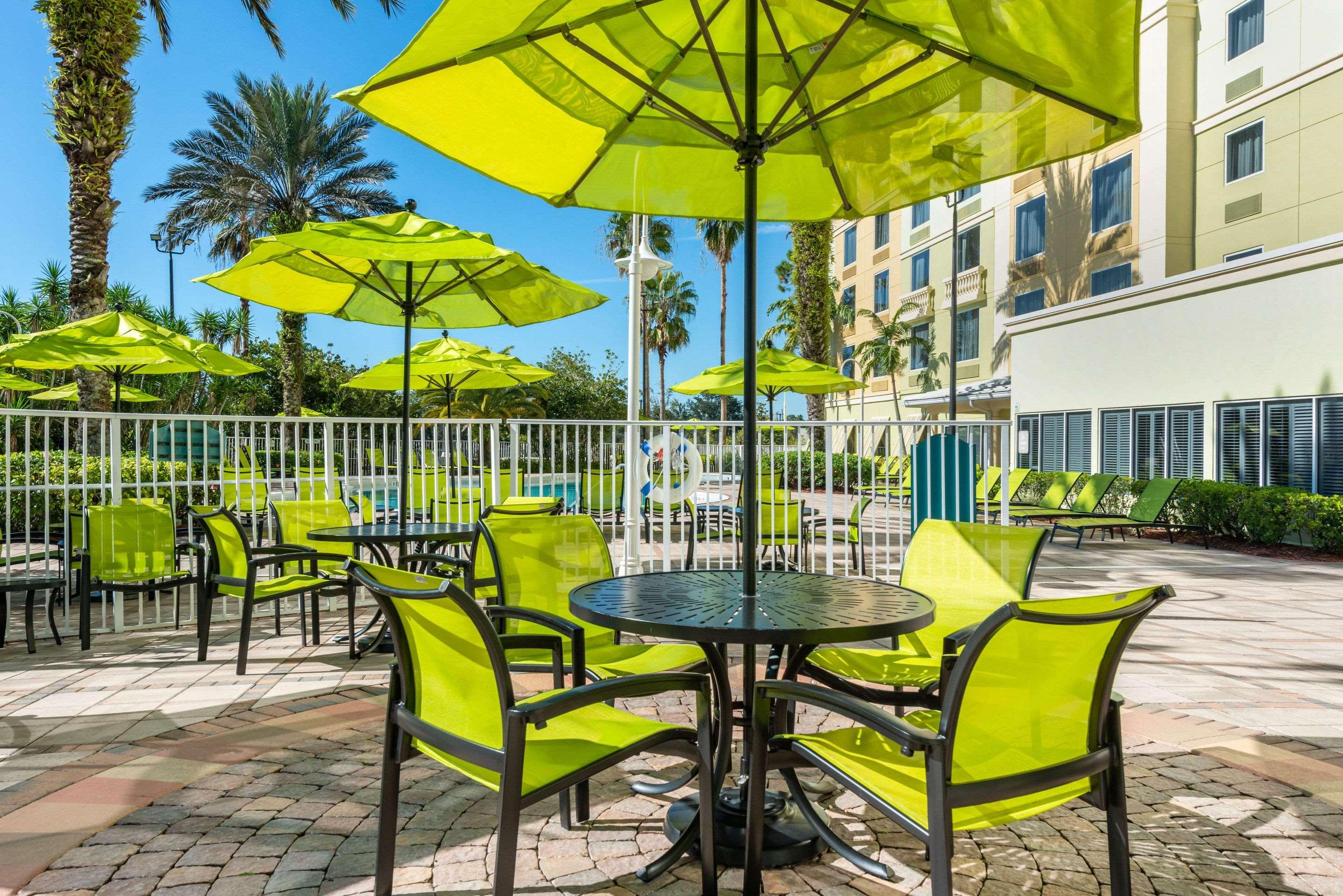 Comfort Suites Maingate East Celebration Exterior photo