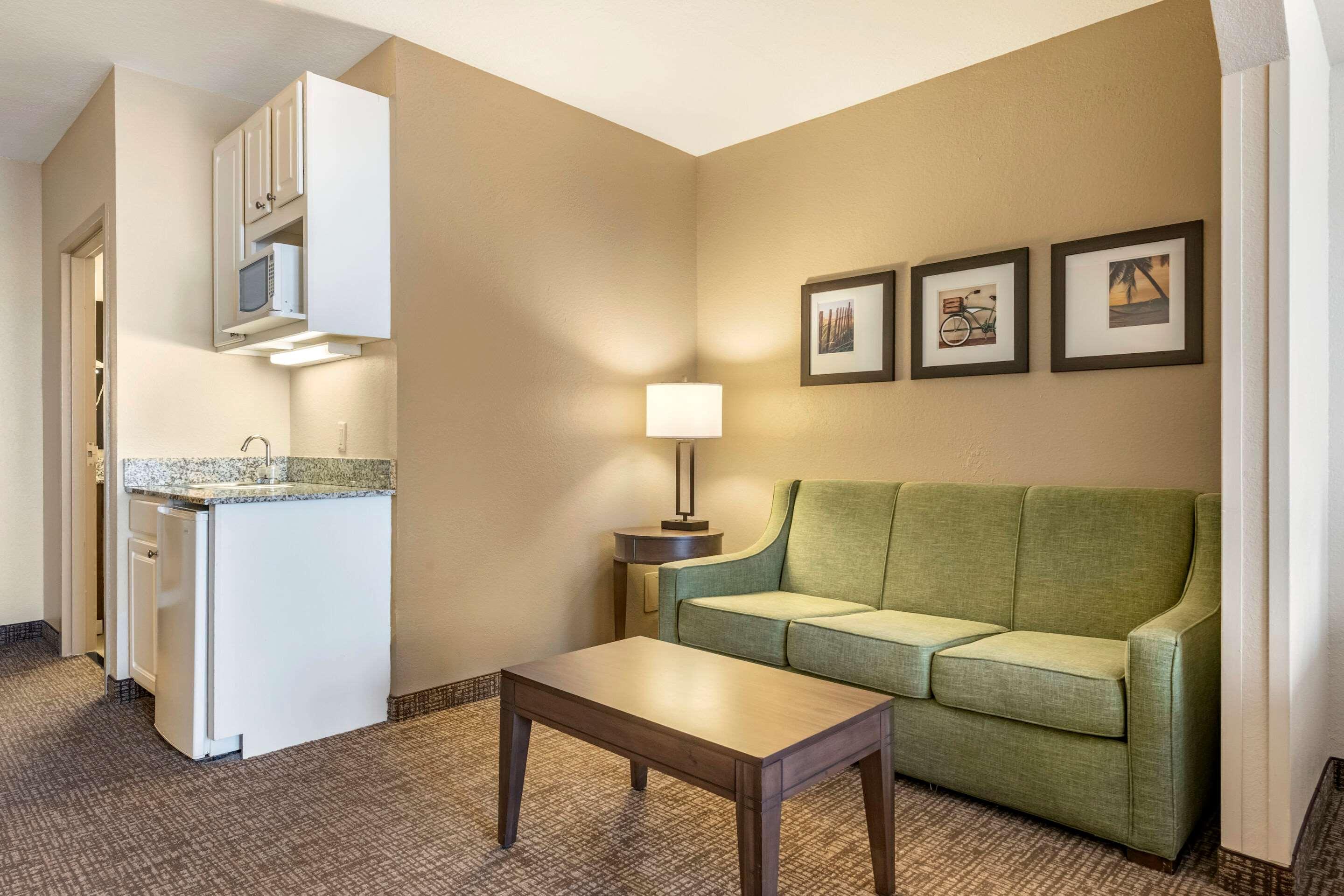 Comfort Suites Maingate East Celebration Exterior photo